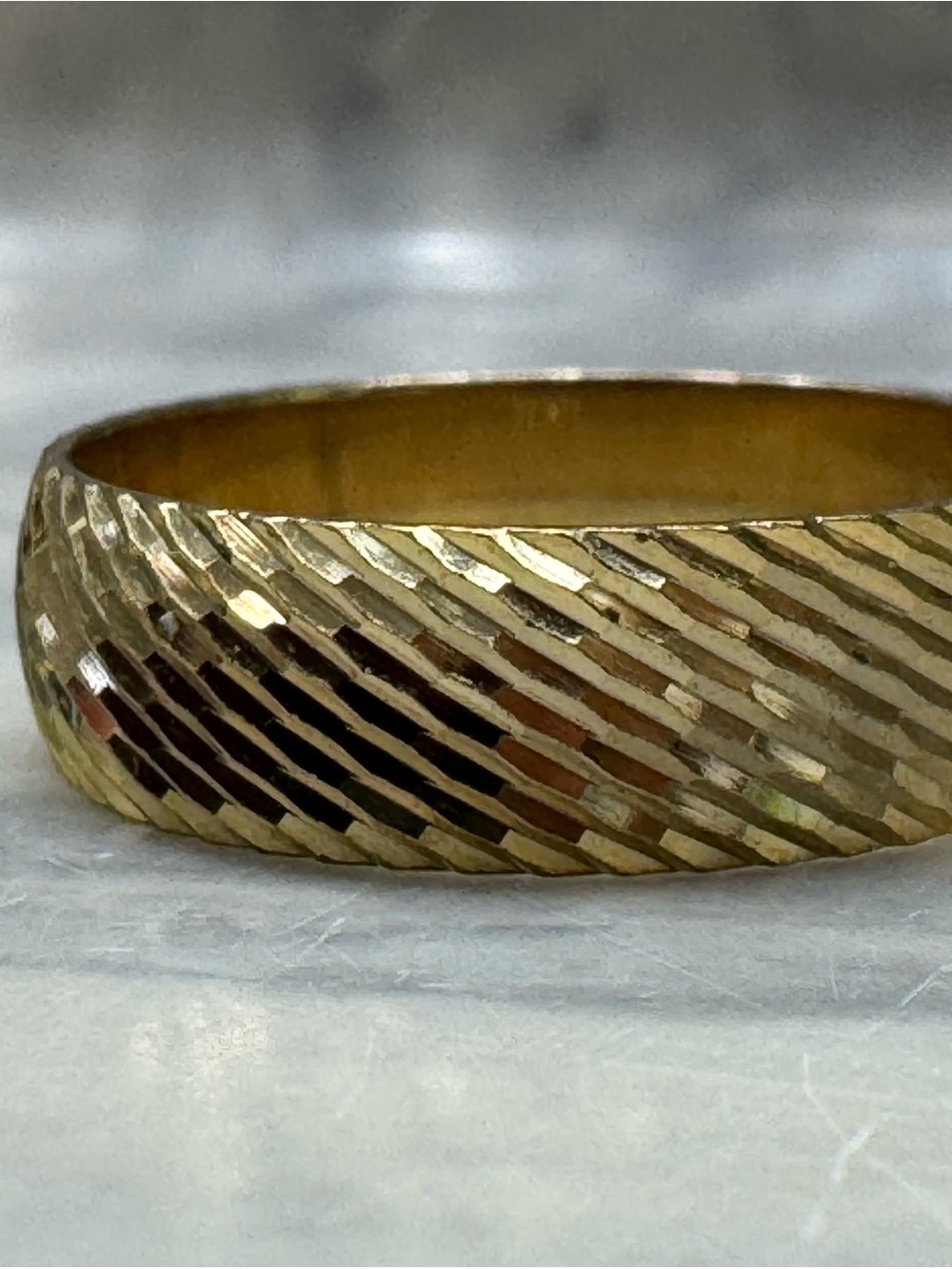 Vintage Brass Wedding Band Ring Size 10 Textured Diamond-Cut Wide Band - Picture 8 of 10